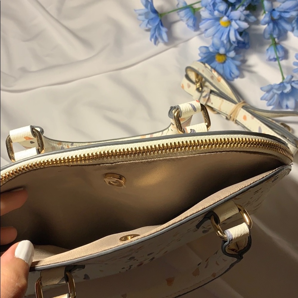 Handbag - Picture 3 of 3